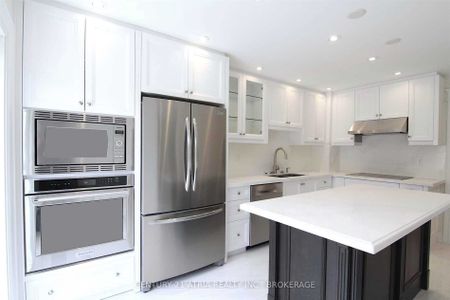 For Lease - 40 Alanbull Square, Toronto, Ontario - Photo 3