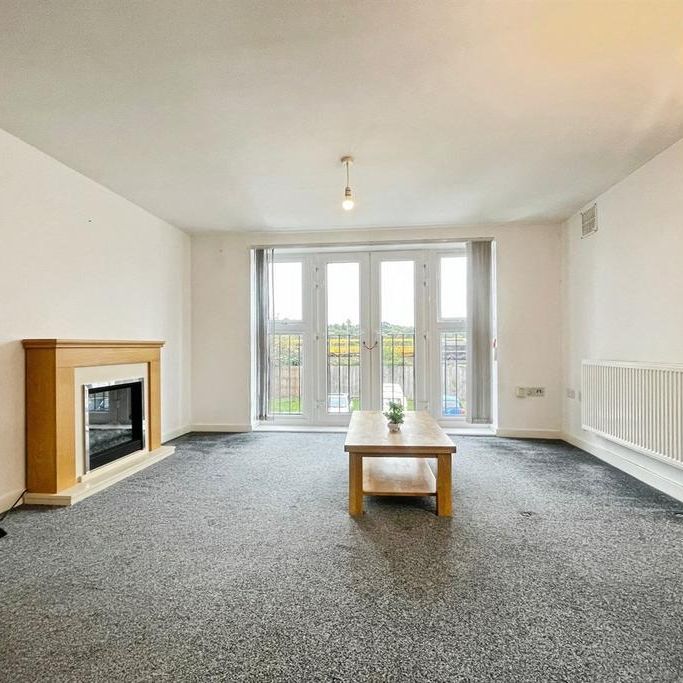 2 bedroom flat to rent - Photo 1