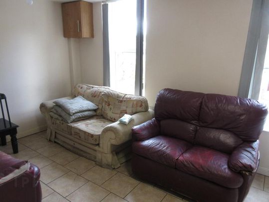 Great Apartment, 66b Rugby Avenue, Queens Quarter, Belfast, BT7 1RD - Photo 1