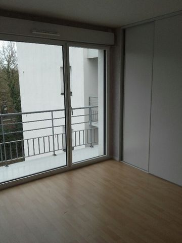 Appartement à louer 4 pièces - 83 m² - Photo 2