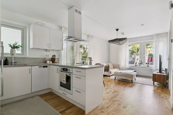 Klockelundsvägen, Farsta - Photo 1