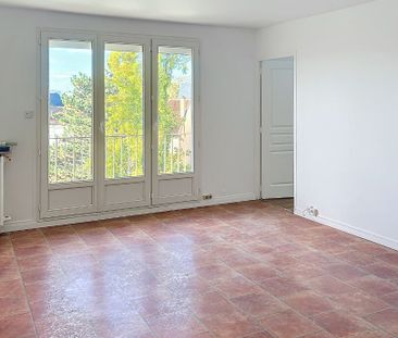 Appartement à louer - REIMS- QUARTIER MOISSONS - Photo 6