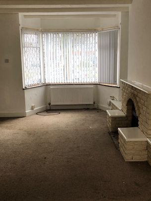 3 Bed Semi-Detached House, Kingstanding Road, B44 - Photo 1