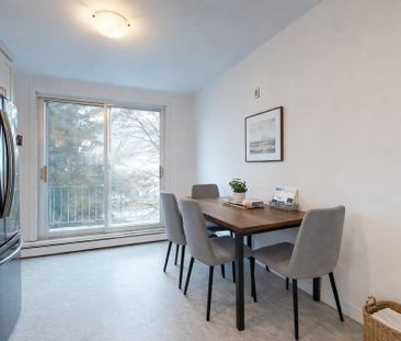 4 ½ LIBRE MAINTENANT - Photo 2