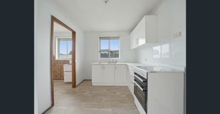 3 Bedroom Family Home in Gagebrook - Photo 4