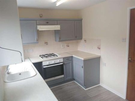 Priory Court, Neath, SA10 - Photo 4