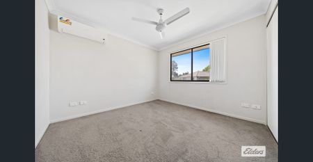 Spacious 4-Bedroom Home in a Modern Bethania Estate - Photo 2