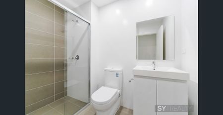 North facing Light fitted two bedrooms modern apartment - Photo 5