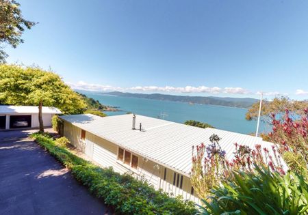 Family Residence, Nestled into the Hillside with Harbour Views - Photo 5