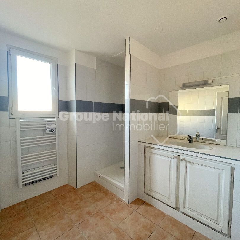 Appartement Miramas 2 pièces, - Photo 1