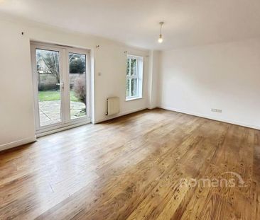 4 bedroom detached house to rent - Photo 5