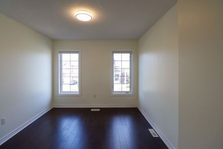 For Lease - 4302 Trail Blazer Way, Mississauga, Ontario - Photo 3