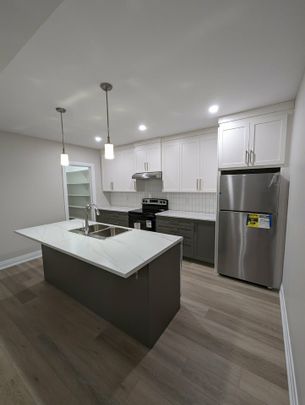 For Lease - 824 Namur Street, Russell, Ontario - Photo 1