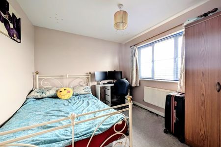 Sovereign Gardens - Photo 4