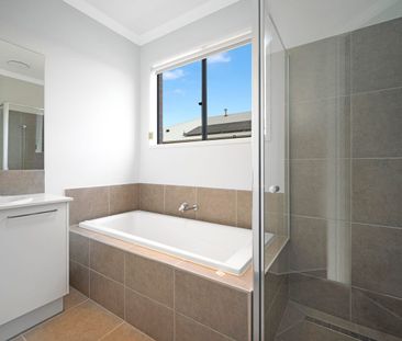 TURN-KEY READY - Photo 2