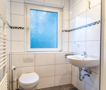 Blömker! Gemütliche 3,5-Zimmer Wohnung mit Loggia zum Entspannen in... - Photo 5