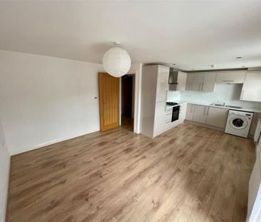 2 Bedroom Apartment To Let - Photo 3