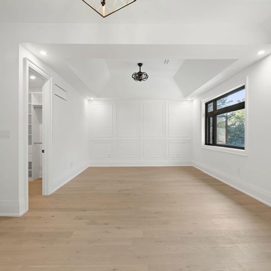 For Lease - 1610 Kenmuir Avenue, Mississauga, Ontario - Photo 1