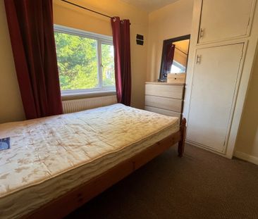 Kirkstall Road - Photo 3