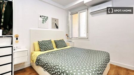 3 room luxury Apartment for rent in Barcelona, Spain - Photo 3