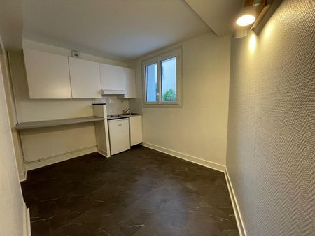 Location Appartement 1 pièce 23m² TOURS 37000 - Photo 4