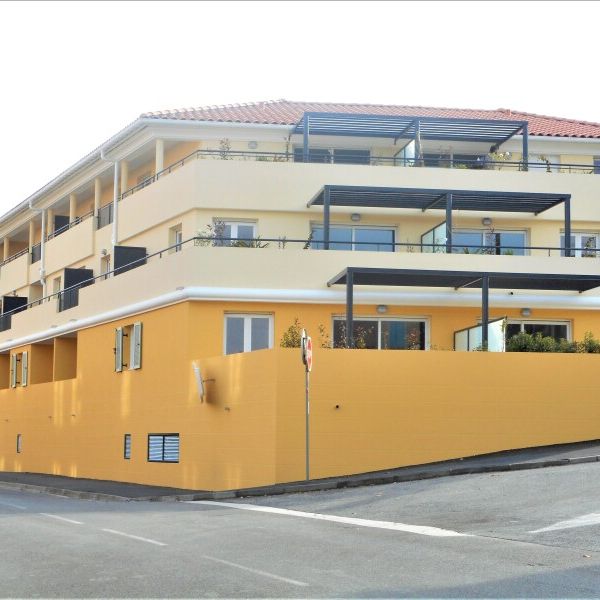 Location Appartement 2 pièces 50m² COGOLIN 83310 - Photo 1