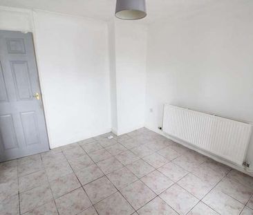 Carfield, Skelmersdale, WN8 - Photo 2