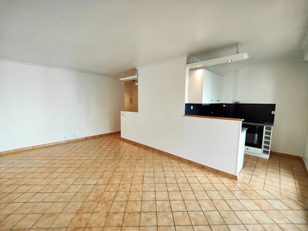 Location Appartement 1 pièce 34m² - Photo 2