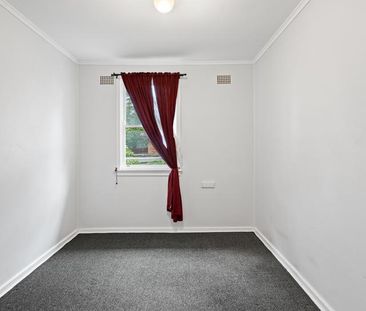 Spacious Family Home - Photo 3