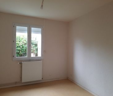 Location Maison 4 pièces 113 m² Montgivray - Photo 6