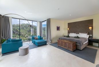 FANTASTIC LUXURIOUS VILLA IN MARBELLA