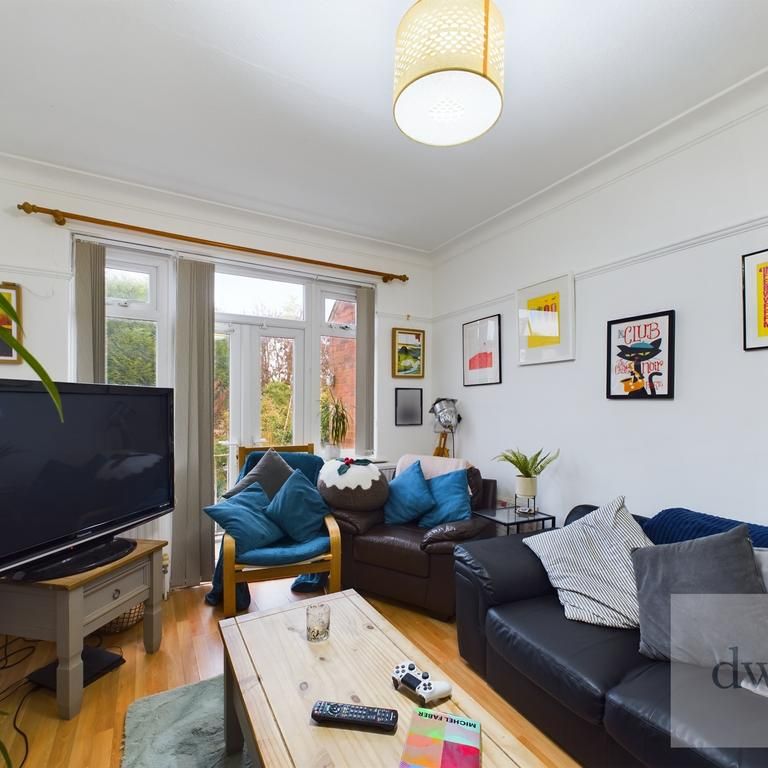 5 bedroom semi-detached house to rent - Photo 1