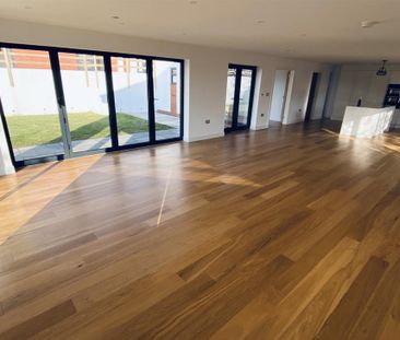 Melcorn Drive, Newton, SA3 4UN, Swansea - Photo 4