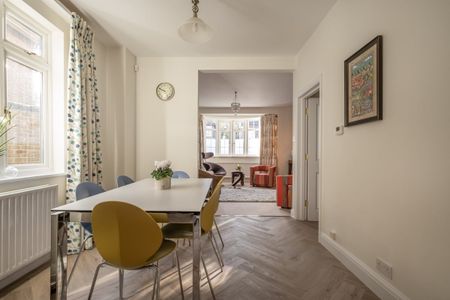 5 bedroom detached house to rent - Photo 5