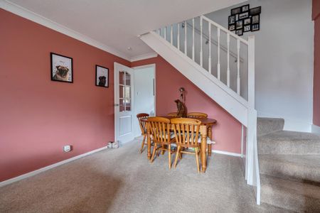 2 bedroom semi-detached house to rent - Photo 4