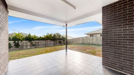 Discover modern family living in the heart of Norman Gardens! - Photo 4