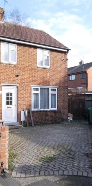2 bedroom terraced house to rent - Photo 1