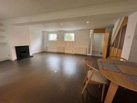 Westfield Place, Bristol - Photo 2