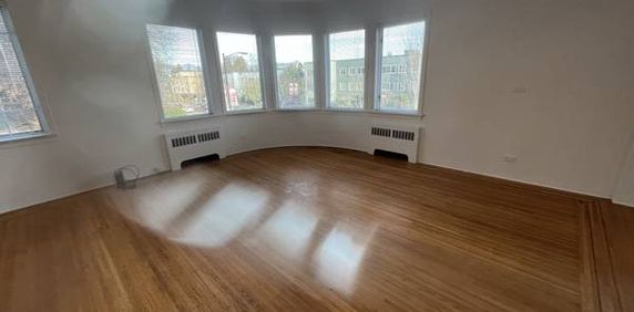 ART DECO - WOOD FLOORS - Laundry - CHARACTER - Dishwasher - TOP FLOOR - Photo 2