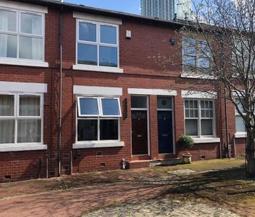 2 Bedroom Terraced To Let - Photo 2