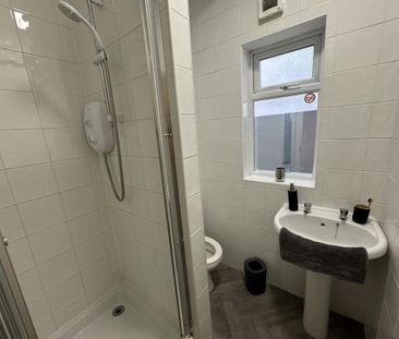 1 bedroom bedsit to rent - Photo 3
