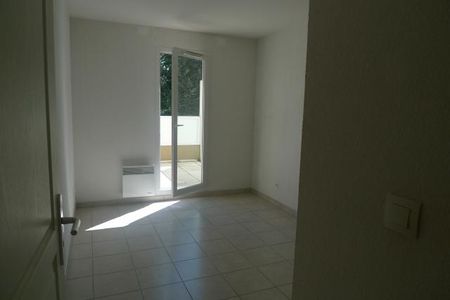 Location Appartement 3 pièces 58m² BRIGNOLES 83170 - Photo 2