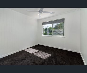 30-32 Queen St, Caboolture South, Qld 4510 - Photo 4