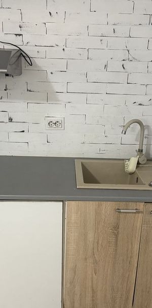 Studio to rent a basement, new block Agronomy-Copou Iasi - Photo 1