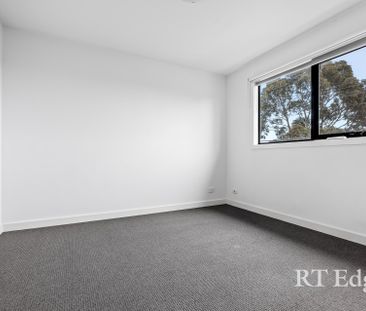 Thinking of selling? Contact our agent - Photo 4