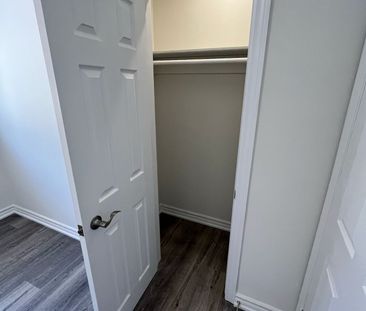 For Lease - 54 Foxrun Avenue, Toronto, Ontario - Photo 4