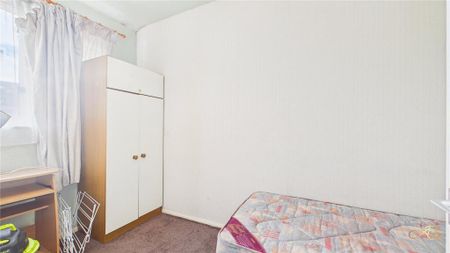 3 bedroom house to rent - Photo 2