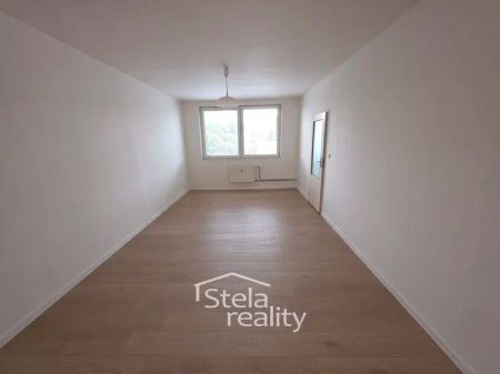 Pronájem bytu 1+1, 44 m - Fotografie 3