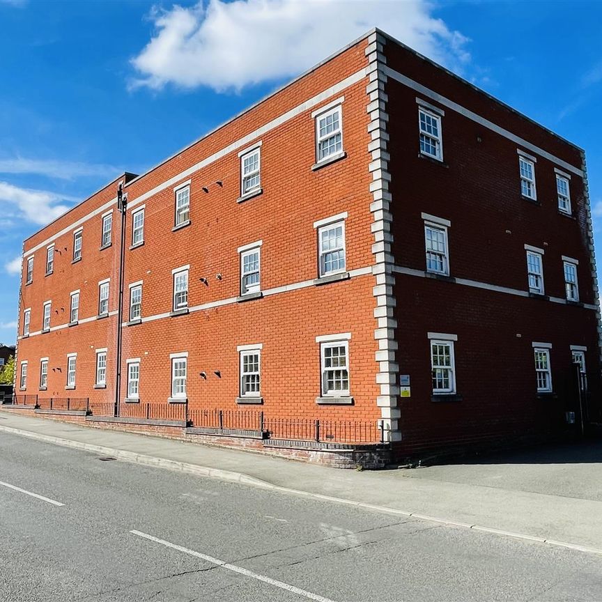 Charles Wills Court, Coleshill Road, CV9 - Photo 1