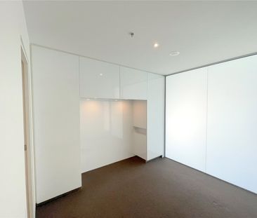 909/53 Batman Street - Photo 3